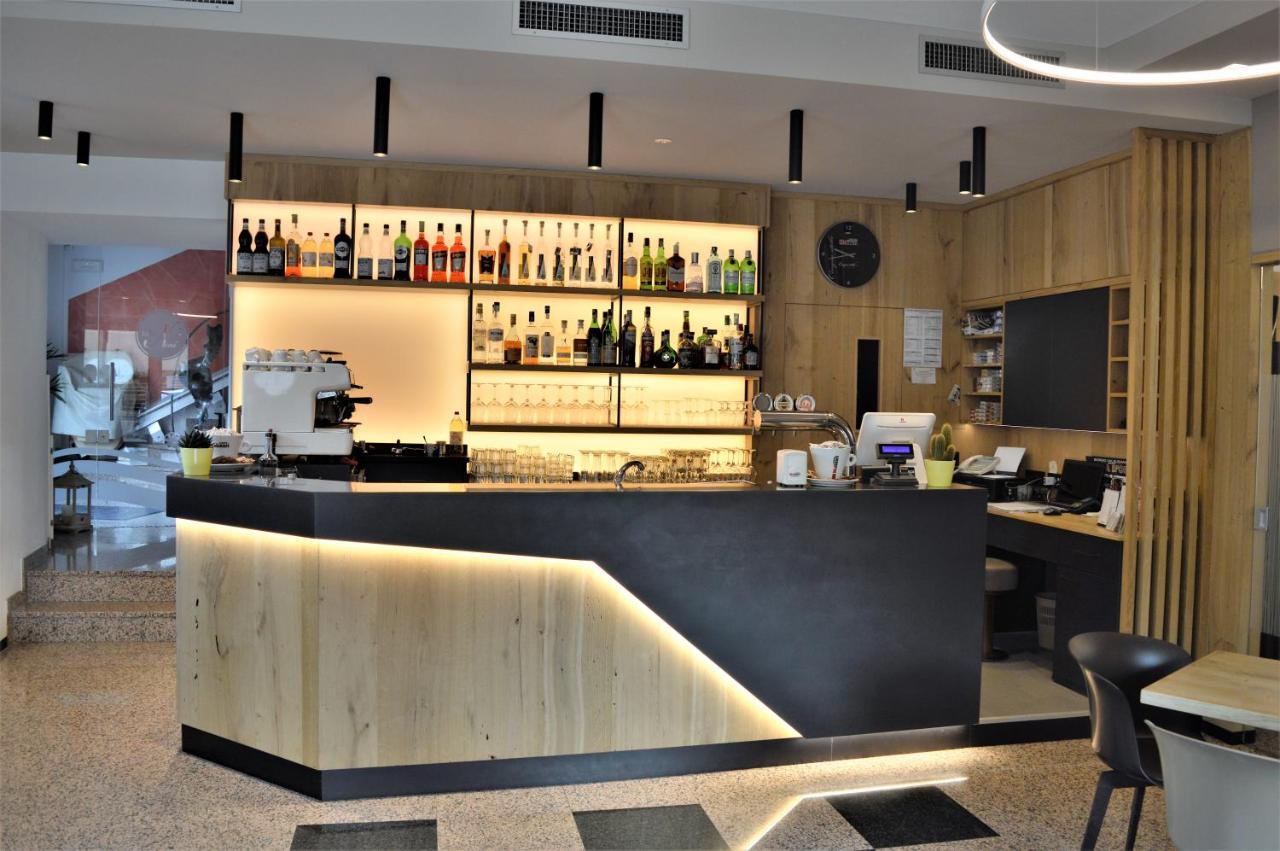 מורי Albergo Ristorante Da Neni מראה חיצוני תמונה