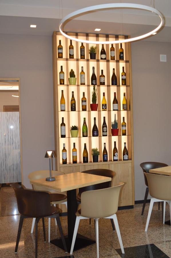 מורי Albergo Ristorante Da Neni מראה חיצוני תמונה
