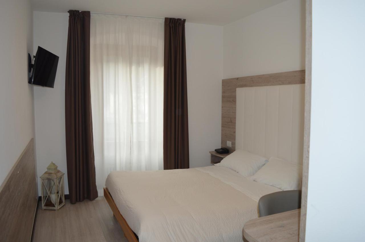 מורי Albergo Ristorante Da Neni מראה חיצוני תמונה