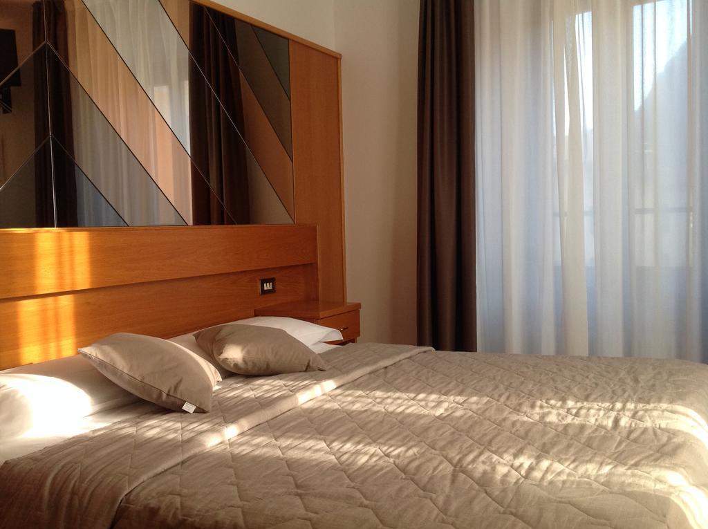 מורי Albergo Ristorante Da Neni מראה חיצוני תמונה