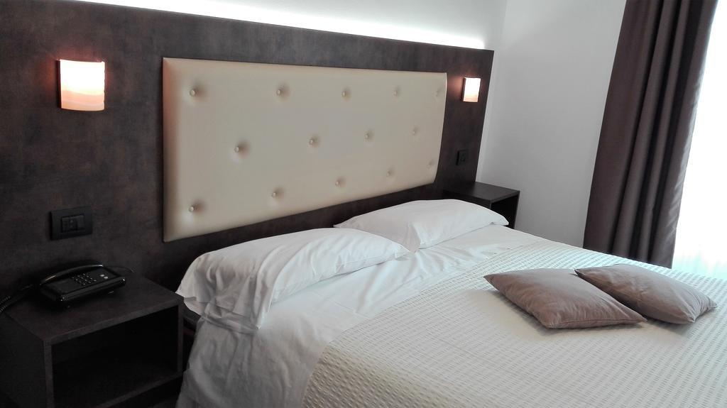 מורי Albergo Ristorante Da Neni מראה חיצוני תמונה