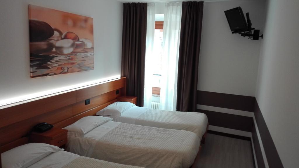 מורי Albergo Ristorante Da Neni מראה חיצוני תמונה